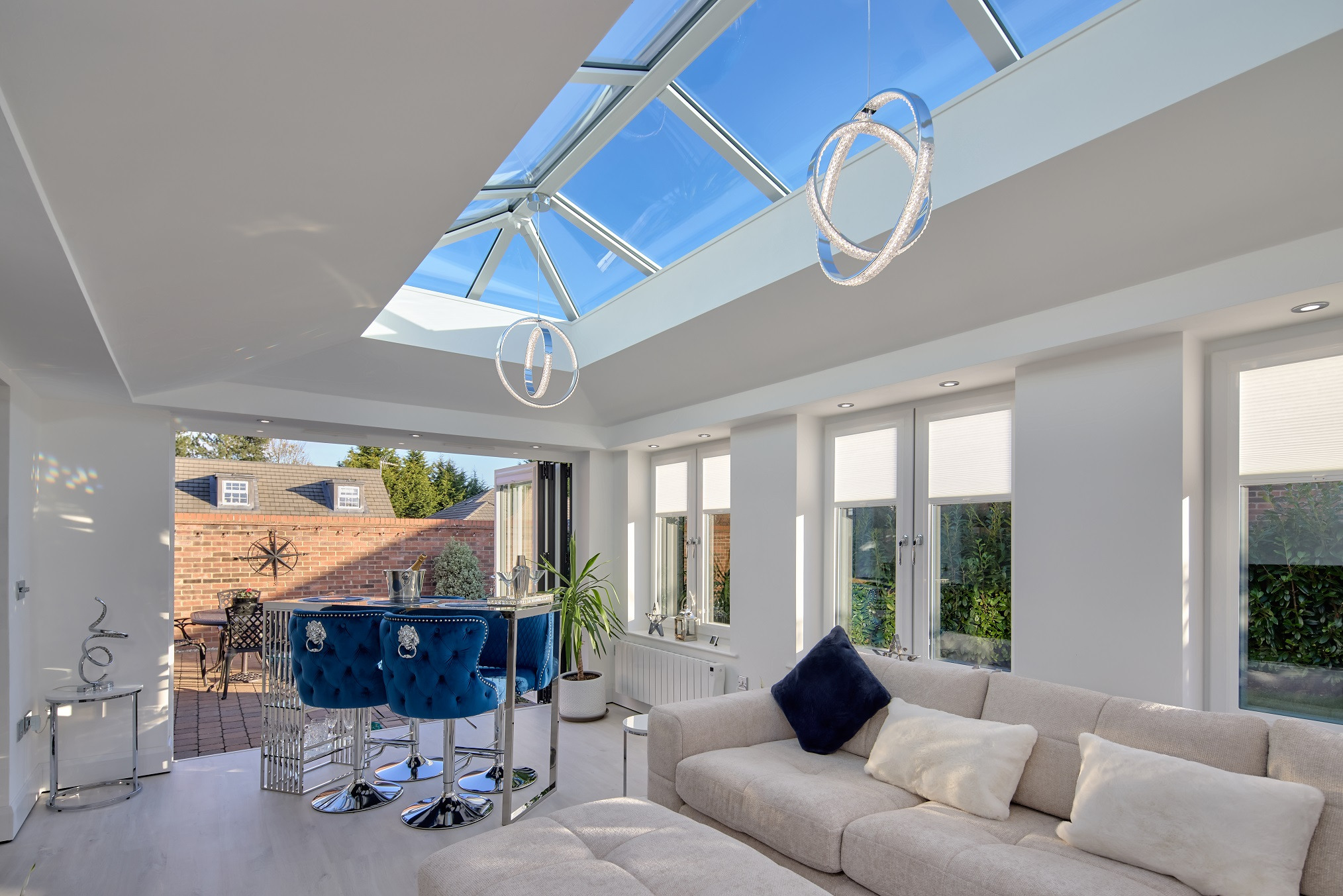 Single-storey extension with roof lantern